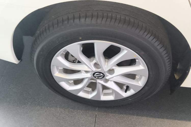 Used Nissan Sylphy 2024 Facelifted Three Classic 1.6XE CVT Comfort Edition Right Rear Wheel Hub