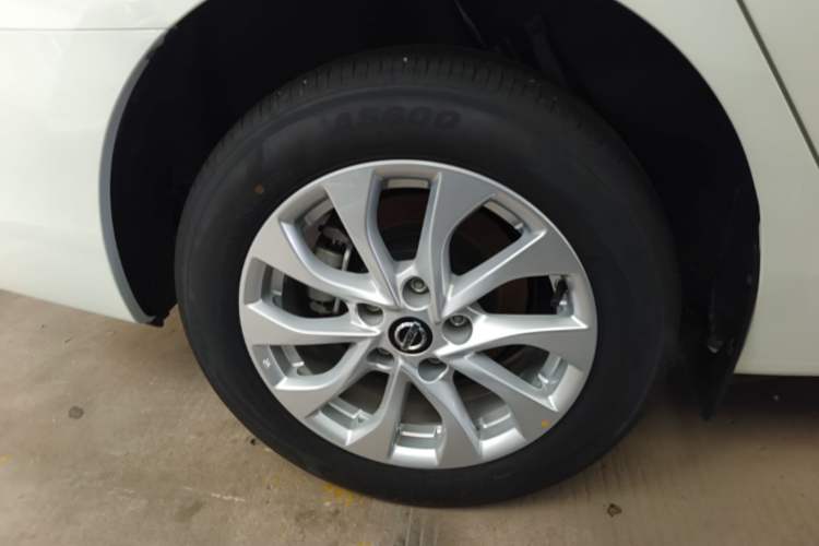 Used Nissan Sylphy 2024 Facelifted Three Classic 1.6XE CVT Comfort Edition Right Rear Wheel Hub