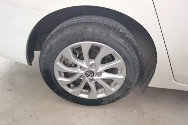 Used Nissan Sylphy 2024 Revised Version Classic 1.6XE CVT Comfort Edition Right Rear Wheel Hub