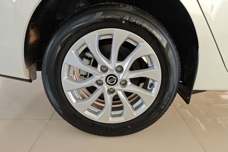 Used Nissan Sylphy 2024 Facelifted Three Classic 1.6XE CVT Comfort Edition Right Rear Wheel Hub