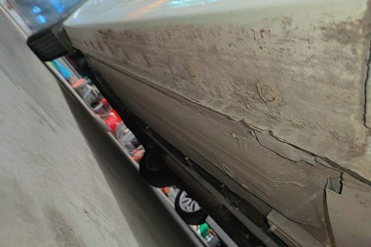 Used Nissan Sylphy 2024 Restyled Version 2 Classic 1.6XE CVT Comfort Edition Right Side Sill