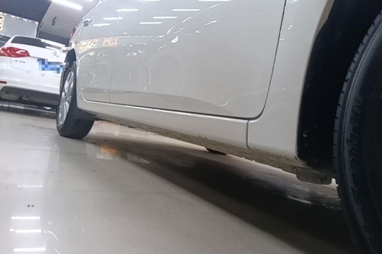 Used Nissan Sylphy 2024 Classic 1.6XE CVT Comfort Edition Right Side Sill