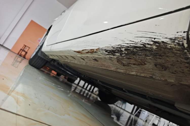 Used Nissan Sylphy 2024 Classic 1.6XE CVT Comfort Edition Right Side Sill