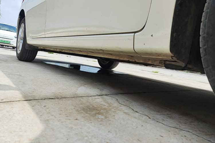 Used Nissan Sylphy 2024 Classic 1.6XE CVT Comfort Edition Right Side Sill