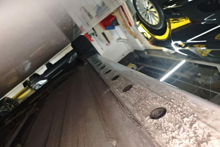 Used Nissan Sylphy 2024 Classic 1.6XE CVT Comfort Edition Right Side Sill