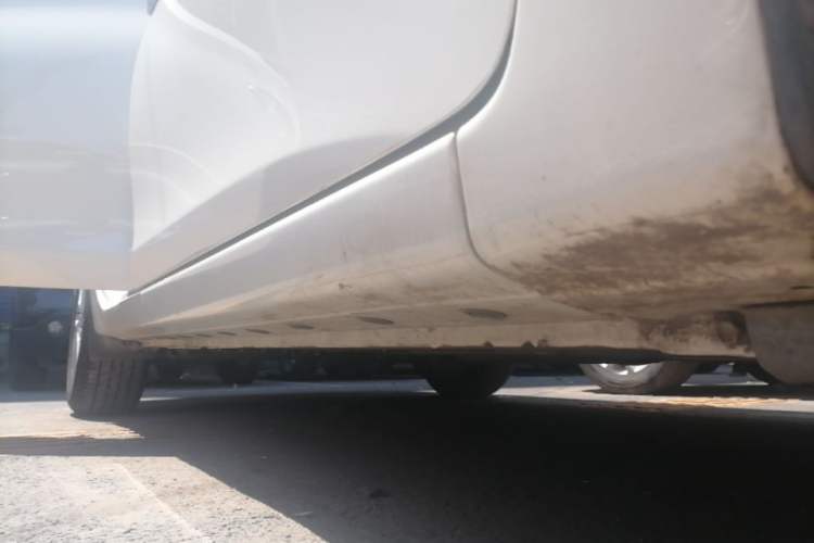 Used Nissan Sylphy 2024 Classic 1.6XE CVT Comfort Edition Right Side Sill