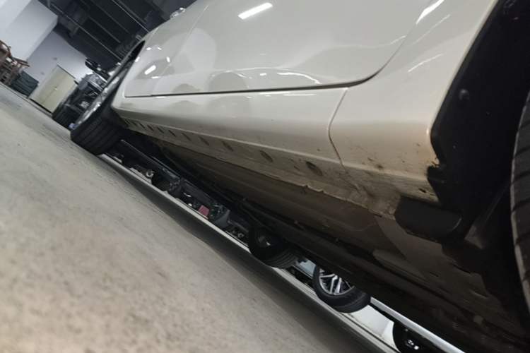 Used Nissan Sylphy 2024 Restyled Version 2 Classic 1.6XE CVT Comfort Edition Right Side Sill