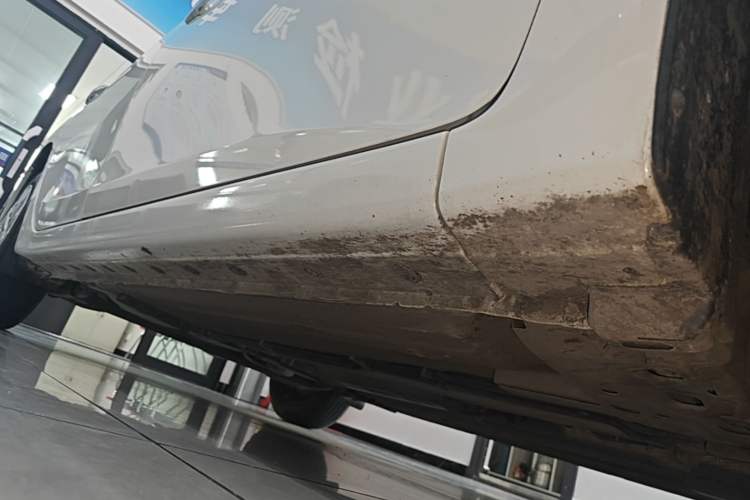 Used Nissan Sylphy 2024 Classic 1.6XE CVT Comfort Edition Right Side Sill