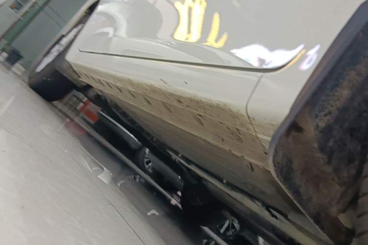 Used Nissan Sylphy 2024 Facelifted Three Classic 1.6XE CVT Comfort Edition Right Side Sill
