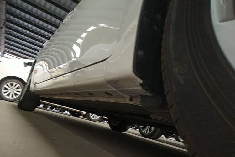 Used Nissan Sylphy 2024 Classic 1.6XL CVT Luxury Edition Right Side Sill