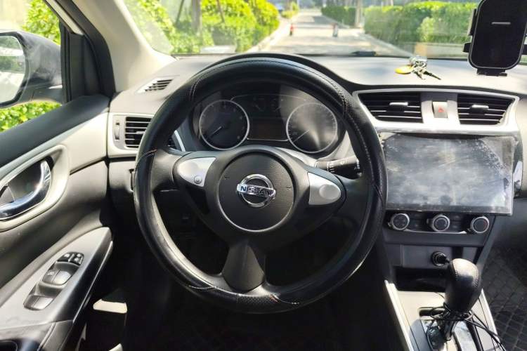 Used Nissan Sylphy 2024 Restyled Version 2 Classic 1.6XE CVT Comfort Edition Steering Wheel