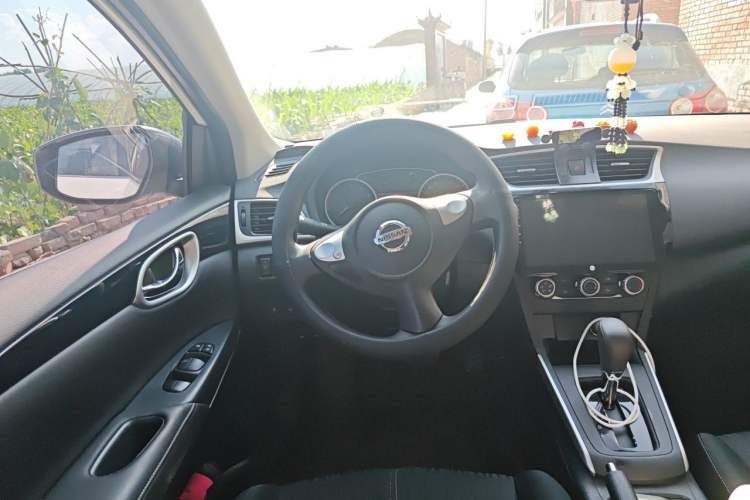 Used Nissan Sylphy 2024 Facelifted Three Classic 1.6XE CVT Comfort Edition Steering Wheel
