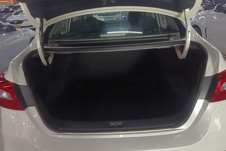 Used Nissan Sylphy 2024 Classic 1.6XE CVT Comfort Edition Trunk