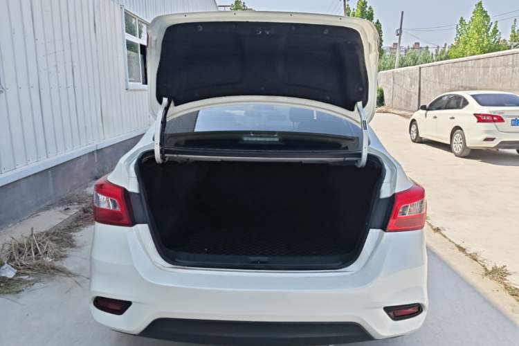 Used Nissan Sylphy 2024 Classic 1.6XE CVT Comfort Edition Trunk