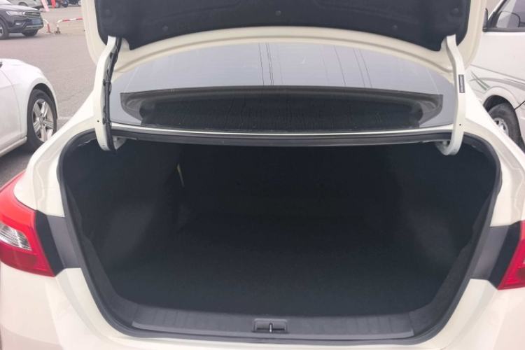 Used Nissan Sylphy 2024 Classic 1.6XE CVT Comfort Edition Trunk
