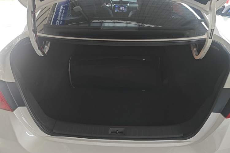 Used Nissan Sylphy 2024 Restyled Version 2 Classic 1.6XE CVT Comfort Edition Trunk
