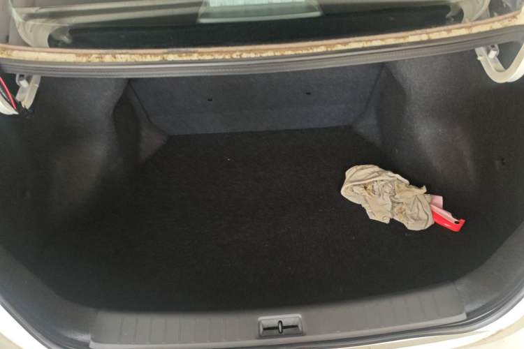 Used Nissan Sylphy 2024 Restyled Version 2 Classic 1.6XE CVT Comfort Edition Trunk