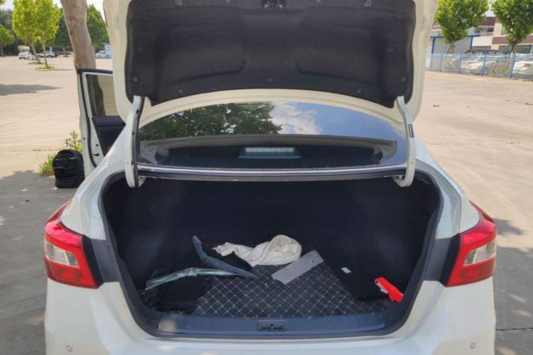 Used Nissan Sylphy 2024 Facelifted Three Classic 1.6XE CVT Comfort Edition Trunk