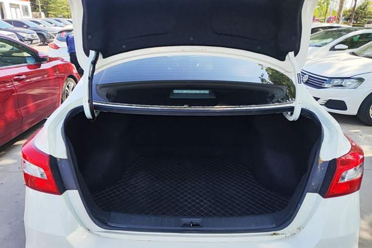 Used Nissan Sylphy 2024 Classic 1.6XE CVT Comfort Edition Trunk