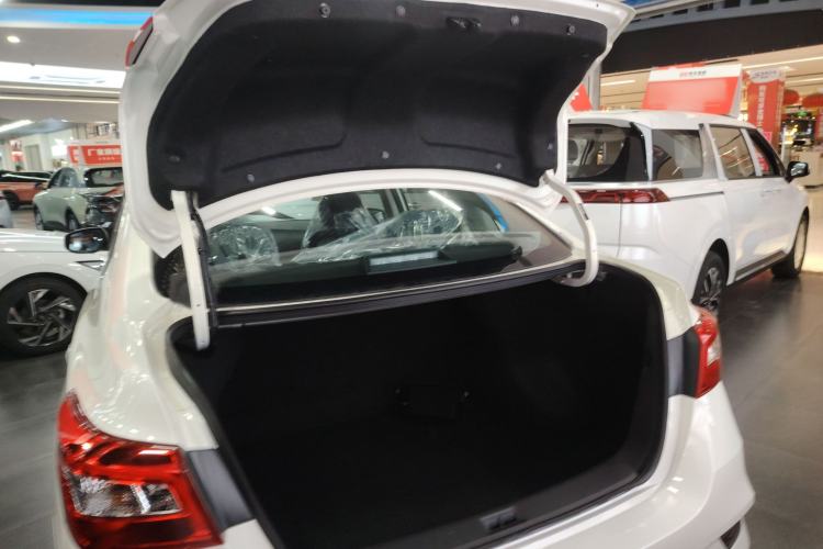 Used Nissan Sylphy 2024 Facelifted Three Classic 1.6XE CVT Comfort Edition Trunk