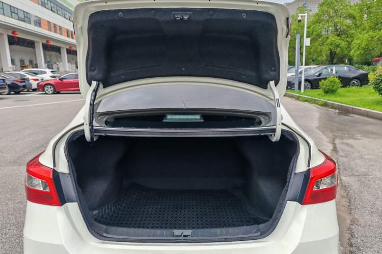 Used Nissan Sylphy 2024 Classic 1.6XE CVT Comfort Edition Trunk