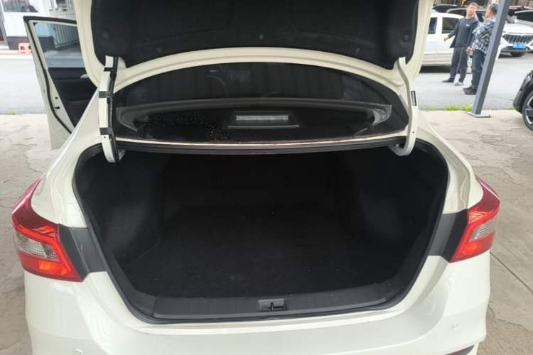 Used Nissan Sylphy 2024 Revised Version Classic 1.6XE CVT Comfort Edition Trunk