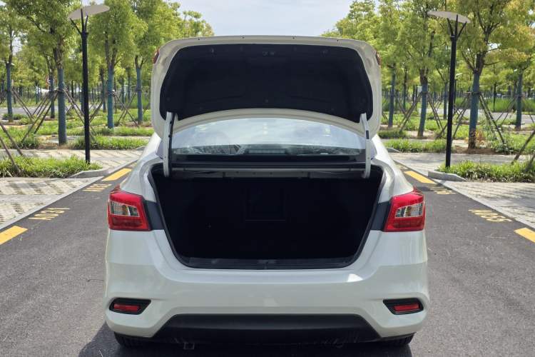 Used Nissan Sylphy 2024 Classic 1.6XL CVT Luxury Edition Trunk