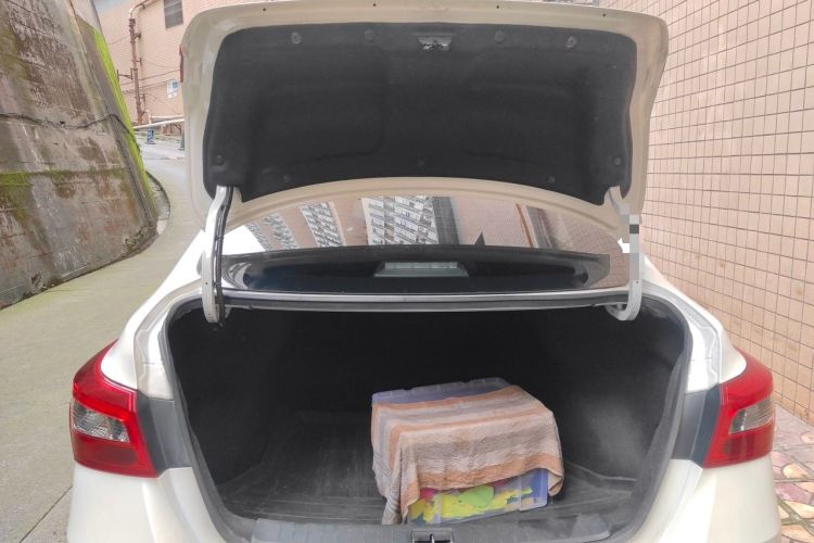 Used Nissan Sylphy 2024 Classic 1.6XE CVT Comfort Edition Trunk