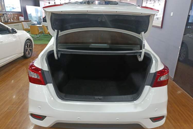 Used Nissan Sylphy 2024 Facelifted Three Classic 1.6XE CVT Comfort Edition Trunk