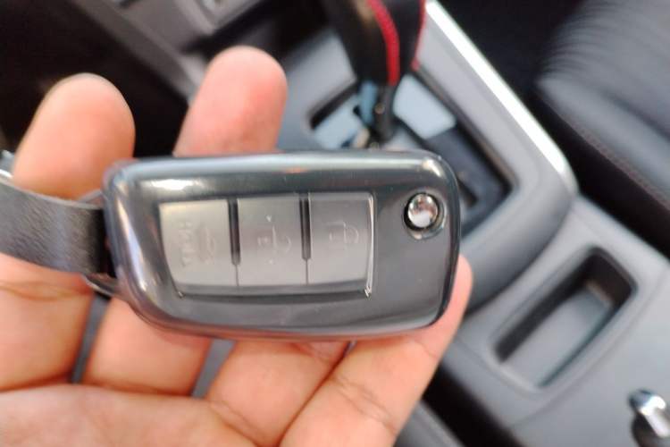 Used Nissan Sylphy 2024 Classic 1.6XE CVT Comfort Edition Vehicle Key
