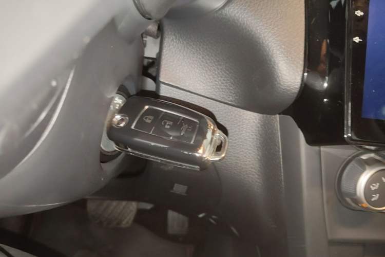 Used Nissan Sylphy 2024 Restyled Version 2 Classic 1.6XE CVT Comfort Edition Vehicle Key