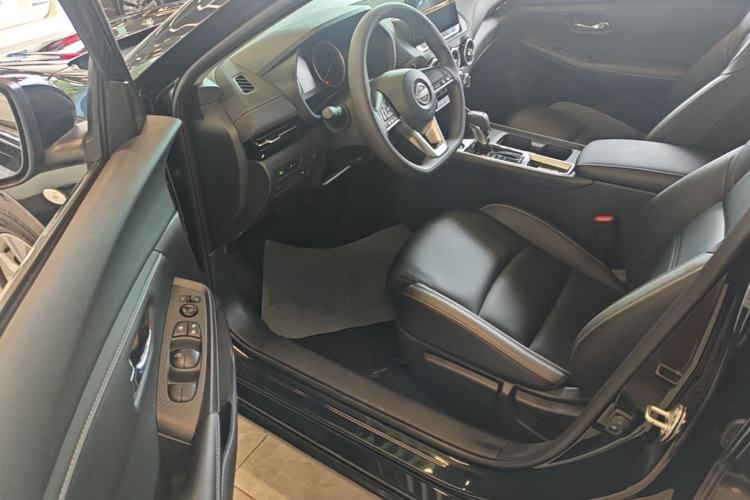 Used Nissan Sylphy 2025 1.6L CVT Genuine Edition Driver Seat