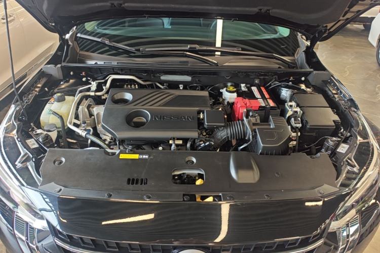 Used Nissan Sylphy 2025 1.6L CVT Genuine Edition Engine Bay