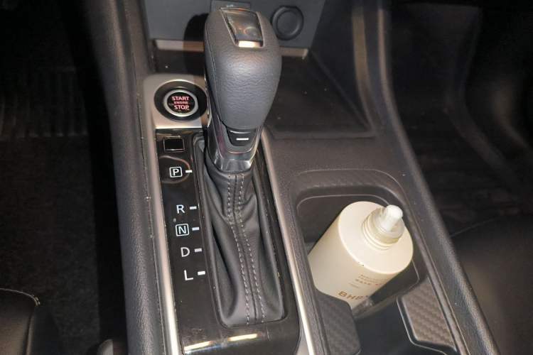 Used Nissan Sylphy 2025 1.6L CVT Genuine Edition Gear Lever