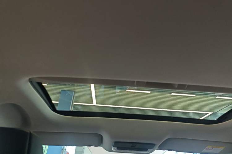 Used Nissan Sylphy 2025 1.6L CVT Genuine Edition Headliner