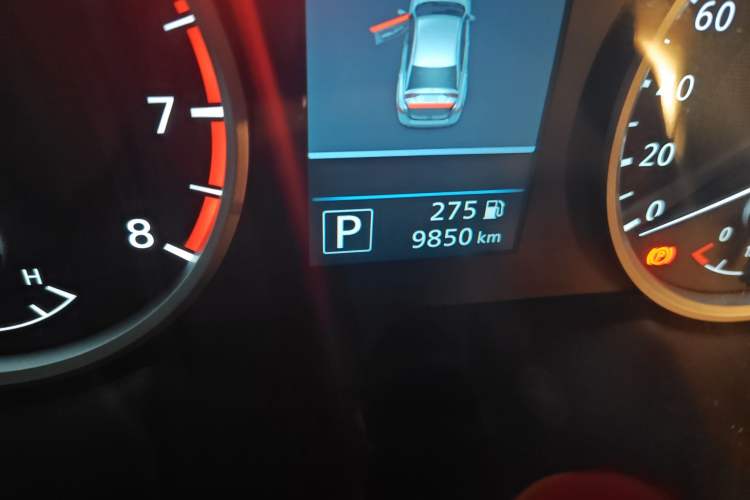 Used Nissan Sylphy 2025 1.6L CVT Genuine Edition Odometer Close Up