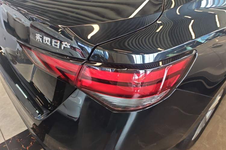 Used Nissan Sylphy 2025 1.6L CVT Genuine Edition Right Rear Taillight