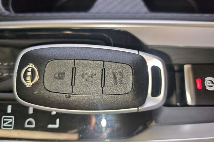Used Nissan Sylphy 2025 1.6L CVT Genuine Edition Vehicle Key