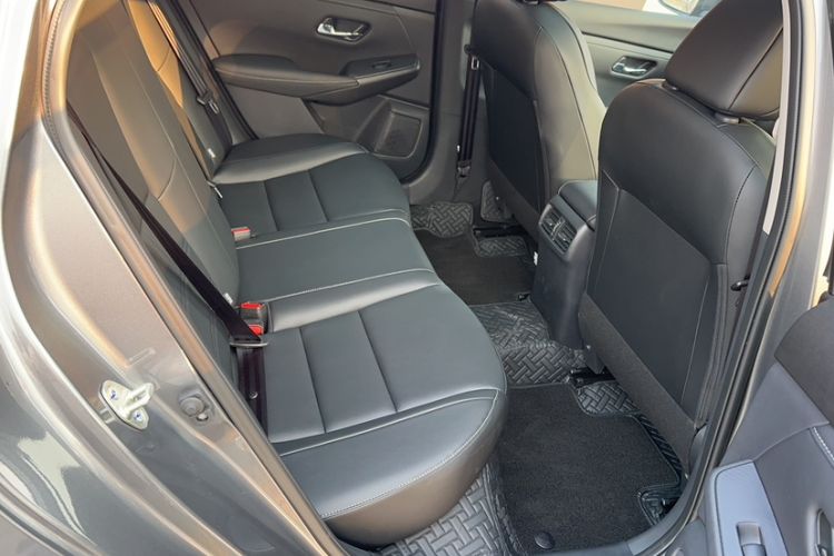 Used Nissan Sylphy 2025 1.6L CVT Genuine Edition Interior 5