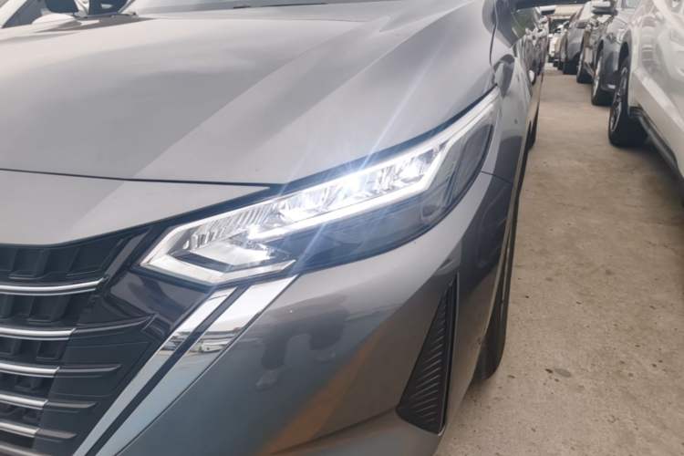 Used Nissan Sylphy 2025 1.6L CVT Genuine Edition Left Front Headlight