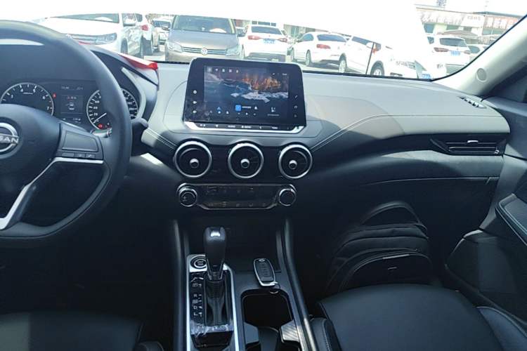 Used Nissan Sylphy 2025 1.6L CVT Genuine Edition Audio And AC Panel
