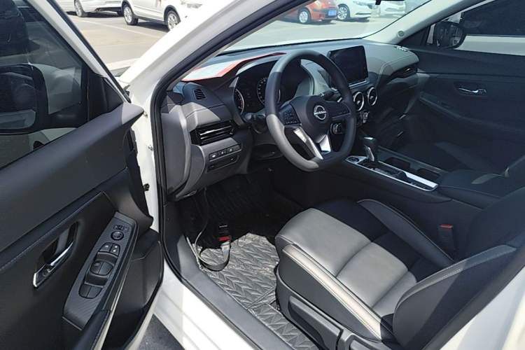Used Nissan Sylphy 2025 1.6L CVT Genuine Edition Driver Seat