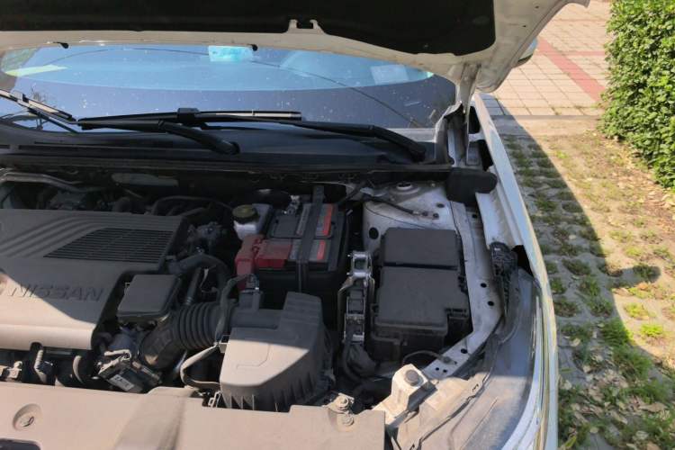 Used Nissan Sylphy 2025 1.6L CVT Genuine Edition Engine Bay Left