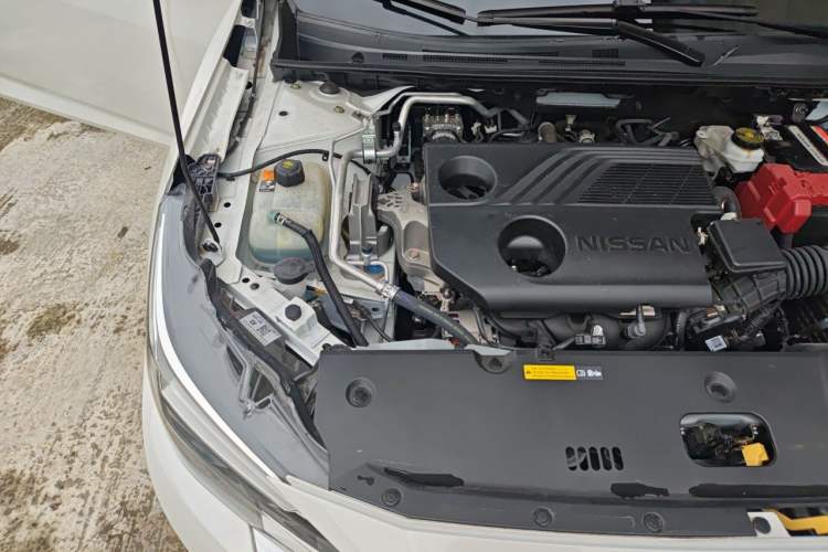 Used Nissan Sylphy 2025 1.6L CVT Genuine Edition Engine Bay Right