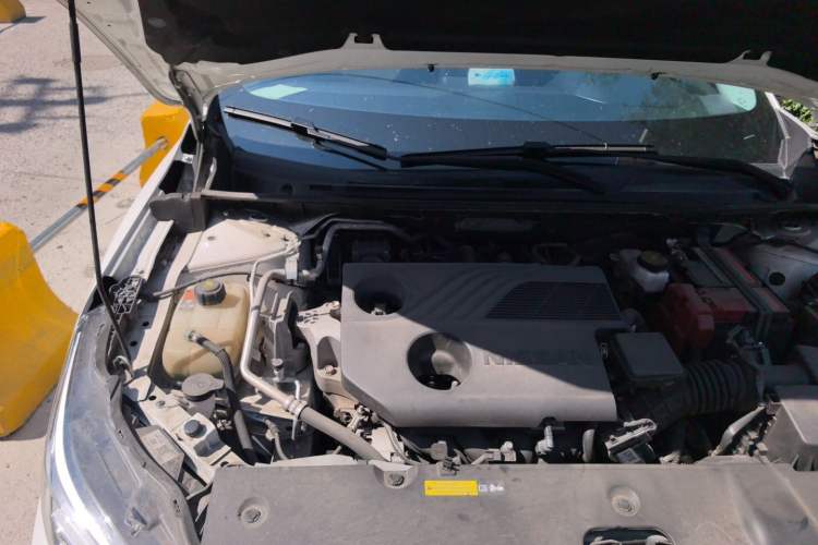 Used Nissan Sylphy 2025 1.6L CVT Genuine Edition Engine Bay Right