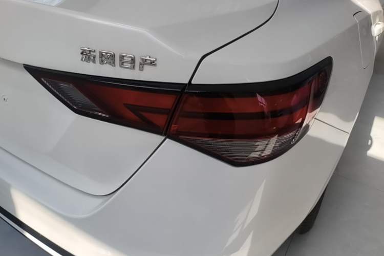 Used Nissan Sylphy 2025 1.6L CVT Genuine Edition Exterior 3