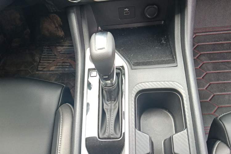 Used Nissan Sylphy 2025 1.6L CVT Genuine Edition Gear Lever