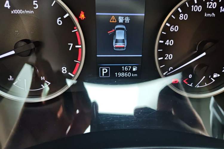 Used Nissan Sylphy 2025 1.6L CVT Genuine Edition Odometer Close Up