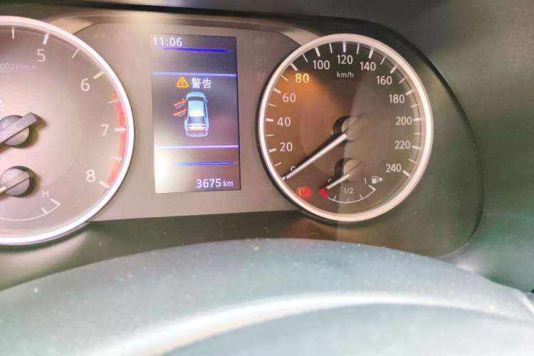 Used Nissan Sylphy 2025 1.6L CVT Genuine Edition Odometer Close Up