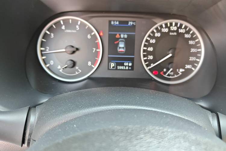 Used Nissan Sylphy 2025 1.6L CVT Genuine Edition Odometer Close Up